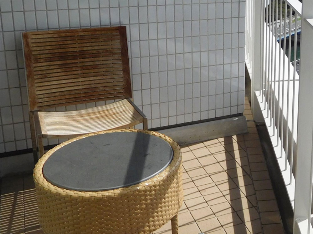 硬い素材の椅子におすすめ